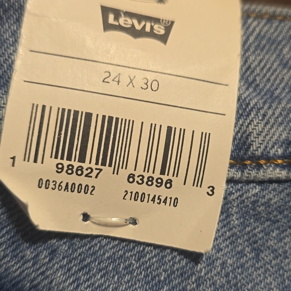 Levi’s® 501 Curve High-Rise Straight Leg Jean, Lucid Dream, Retail $98.00 USD - Picture 16 of 16